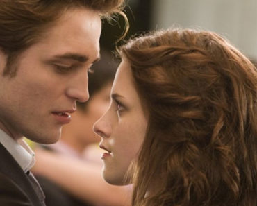 Midnight Sun : Edward et Bella de retour en librairie cet été !